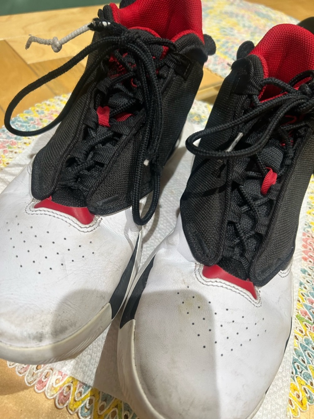 Nike Air Jordan Max Aura 4 Black Gym Red White Men’s Size 11 - Picture 5 of 10